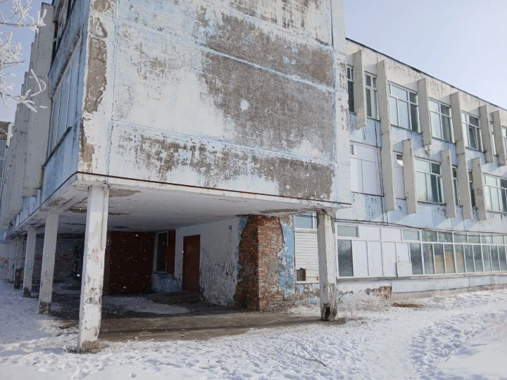 Продаются 2 нежилых здания и Земельный участок , Красноярский край, г. Назарово, мкр. Промышленный узел, дом 10 И